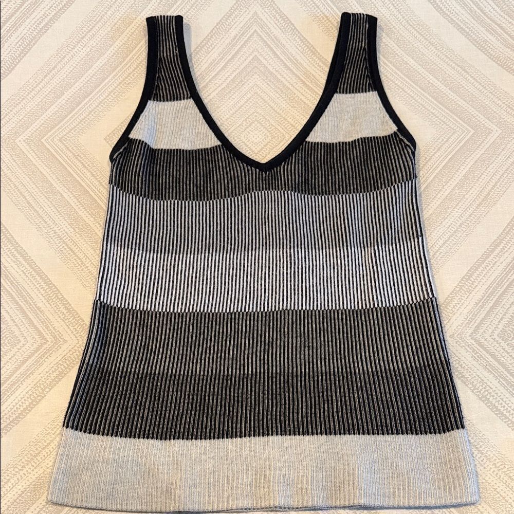 Wisper Brodie Striped Tank Top Gray Black M NWT